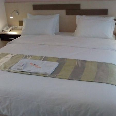 The Arizon At Malioboro Hotel 요그야카르타 외부 사진